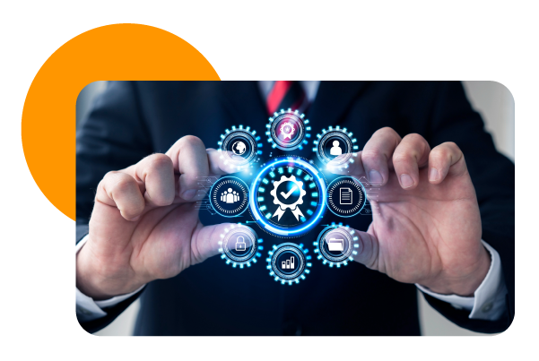 Manos bordeando figura circular virtual con varios íconos que representan diferentes competencias